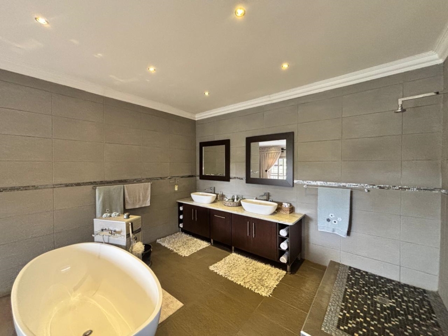 3 Bedroom Property for Sale in Tuscany Ridge North West